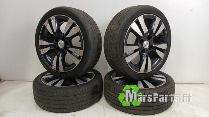 Sportvelgenset + winterbanden van een Citroen C2, Auto-onderdelen, Banden en Velgen, Personenwagen, Gebruikt, 3 maanden garantie