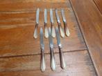 8 art deco dinermessen met bakelieten heft, Pradel