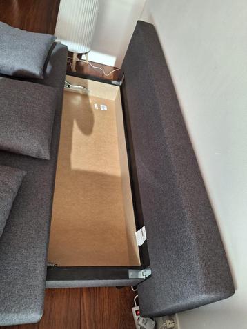 ÄLVDALEN dark grey sofabed + 3 pillows beschikbaar voor biedingen