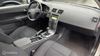 Volvo C30 2.5 T5 Kinetic AUTOMAAT, Auto's, Gebruikt, 700 kg, 4 stoelen, Bedrijf
