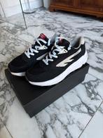 Hi-Tec Shadow Sneakers - Maat 44 - Nieuwstaat, Zwart, Ophalen of Verzenden, Hi-Tec, Sneakers of Gympen