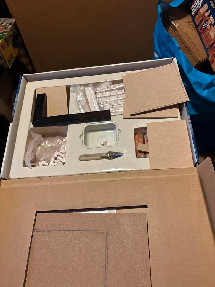 Huiswerk Grachtenpand Bouwpakket - Nieuwstaat, Hobby en Vrije tijd, Modelbouw | Auto's en Voertuigen, Zo goed als nieuw, Overige typen