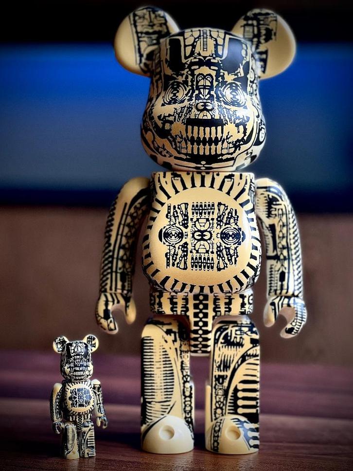Medicom (BE@RBRICK) Bearbrick HR Giger Edition (100% + 400%), Verzamelen, Poppetjes en Figuurtjes, Gebruikt, Ophalen of Verzenden