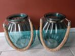 Set van 2 turquoise glazen windlichten met touw, Overige kleuren, Ophalen of Verzenden, Minder dan 50 cm, Glas