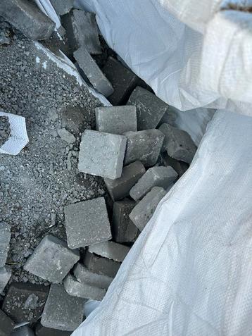 Betonen afstandshouders voor betonijzer beschikbaar voor biedingen