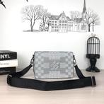Lv messenger bag tas crossbody, Sieraden, Tassen en Uiterlijk, Tassen | Schoudertassen, Ophalen of Verzenden