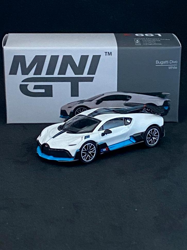 Mini gt Bugatti divo, Hobby en Vrije tijd, Modelauto's | Overige schalen, Nieuw, Auto, Ophalen of Verzenden