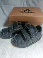 Adidas zwarte sneakers maat 21 nieuwstaat, Ophalen of Verzenden, Zo goed als nieuw, Jongetje of Meisje, Schoentjes