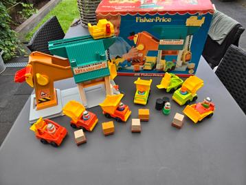 Fisher price vintage lift and load depot met doos beschikbaar voor biedingen