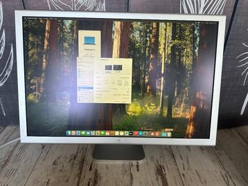 Apple Cinema Display 30 inch usb C aansluiting mooie staat beschikbaar voor biedingen