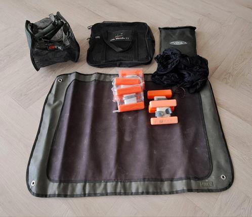 Grote X2 karper tas met losse spullen. O.a Fox., Watersport en Boten, Hengelsport | Karpervissen, Gebruikt, Overige typen, Ophalen of Verzenden