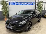 Volvo V40 1.6 T3 momentum (bj 2013), Auto's, Voorwielaandrijving, Gebruikt, Zwart, 4 cilinders