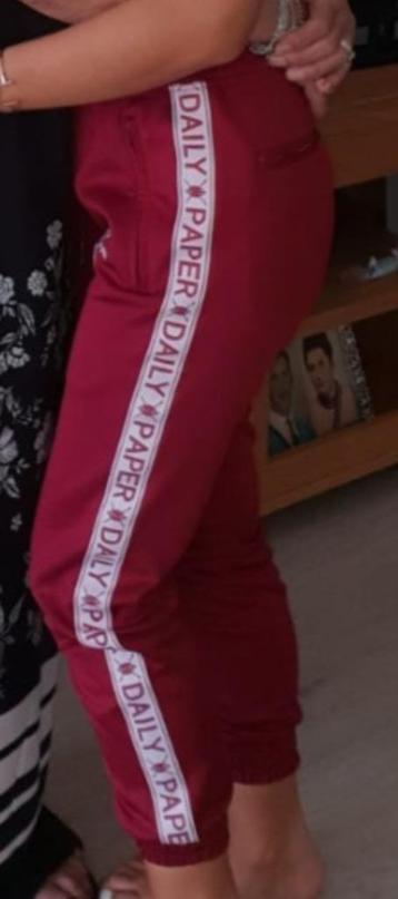 Daily paper joggingbroek maat xs bordeaux rood broek beschikbaar voor biedingen