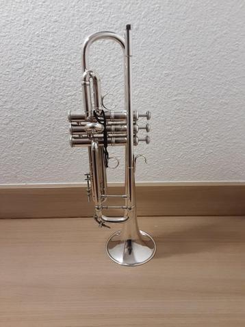 Trompet Bach Stradivarius Artisan Bb beschikbaar voor biedingen