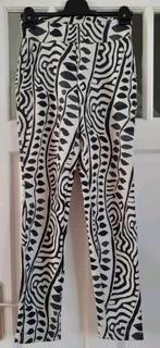 Lizzy&Coco travelstof broek in nieuwstaat maat S, Overige kleuren, Ophalen of Verzenden, Zo goed als nieuw, Maat 36 (S)
