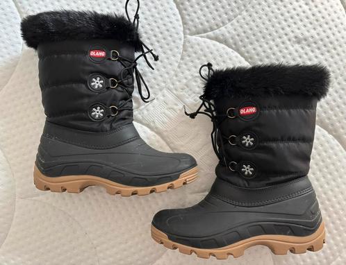 Mooie moonboots / snowboots Olang, 37, Kleding | Dames, Wintersportkleding, Zo goed als nieuw, Overige typen, Ophalen of Verzenden