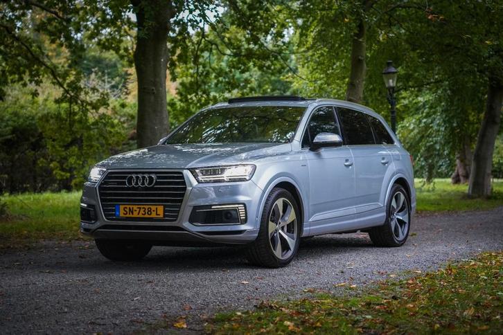 Audi Q7 3.0 Sport E-tron Quattro Tiptronic 2017 Grijs, Auto's, Audi, Bedrijf, Q7, 360° camera, 4x4, ABS, Achteruitrijcamera, Adaptieve lichten