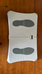 Wii fit plus Balance Board, Spelcomputers en Games, Spelcomputers | Nintendo Consoles | Accessoires, Ophalen of Verzenden, Zo goed als nieuw
