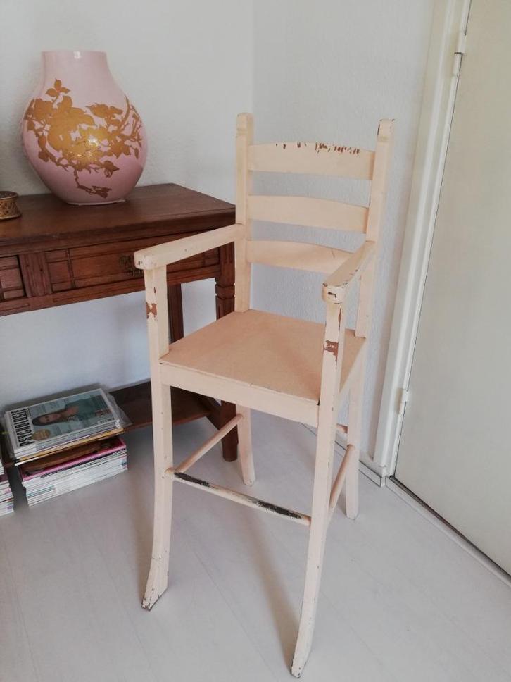 Antieke hoge kinder stoel oud roze, Antiek en Kunst, Antiek | Meubels | Stoelen en Banken, Ophalen