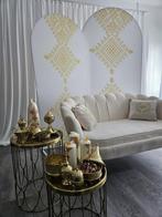 TE HUUR: Henna backdrop met henna tafel en bruidsbankje, Ophalen, Zo goed als nieuw