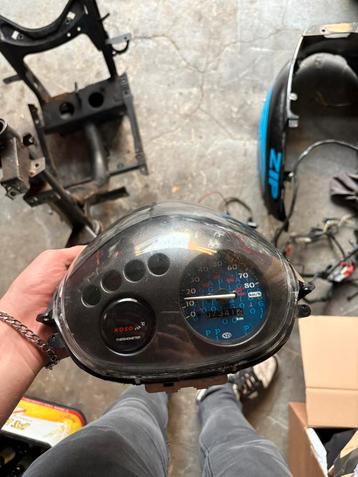 Piaggio zip sp 80 teller + termometer beschikbaar voor biedingen