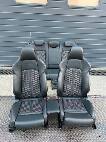 Orignele audi rs4 b9 interieur incl deurpanelen  beschikbaar voor biedingen