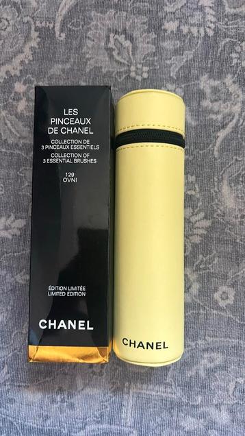 Chanel les pinceaux de chanel limited edition beschikbaar voor biedingen