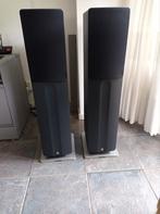 Q Acoustics 1030i luidsprekers - Breed stereo, strak laag, Zo goed als nieuw, 60 tot 120 watt, Front, Rear of Stereo speakers