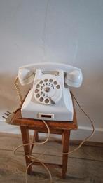 Antieke / vintage witte bakelieten draaischijf telefoon, Telecommunicatie, Vaste telefoons | Niet Draadloos, Ophalen of Verzenden