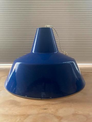 Lampen kap beschikbaar voor biedingen