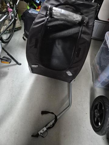 Hondenfietskar beschikbaar voor biedingen