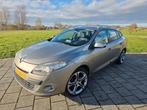 TOPSTAAT: Renault Mégane Estate 1.6 Dynamique, Xenon en Navi, Voorwielaandrijving, Stof, Zwart, 4 cilinders