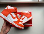 Nike dunk high "Syracuse" maten 38 / 38,5, Kleding | Dames, Schoenen, Nike, Nieuw, Oranje, Ophalen of Verzenden