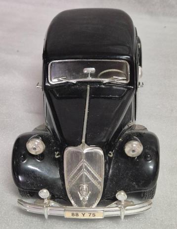 Traction Avant Modelauto 1:18 beschikbaar voor biedingen