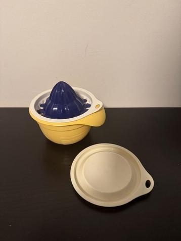 Tupperware mini mixkom + citruspers beschikbaar voor biedingen