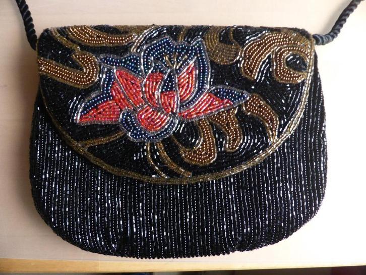 Vintage kralentasje, Sieraden, Tassen en Uiterlijk, Tassen | Damestassen, Zo goed als nieuw, Schoudertasje, Overige kleuren, Ophalen of Verzenden
