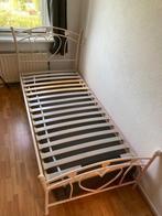 Kinder-/ meisjesbed met hartmotief metaal, Ophalen, Gebruikt, 90 cm, Romantisch