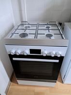 Goed onderhouden gasfornuis met oven, Ophalen, 60 cm of meer, 4 kookzones, Zo goed als nieuw