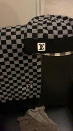 Lv muts en sjaal, Ophalen of Verzenden, Nieuw, Overige maten, Muts