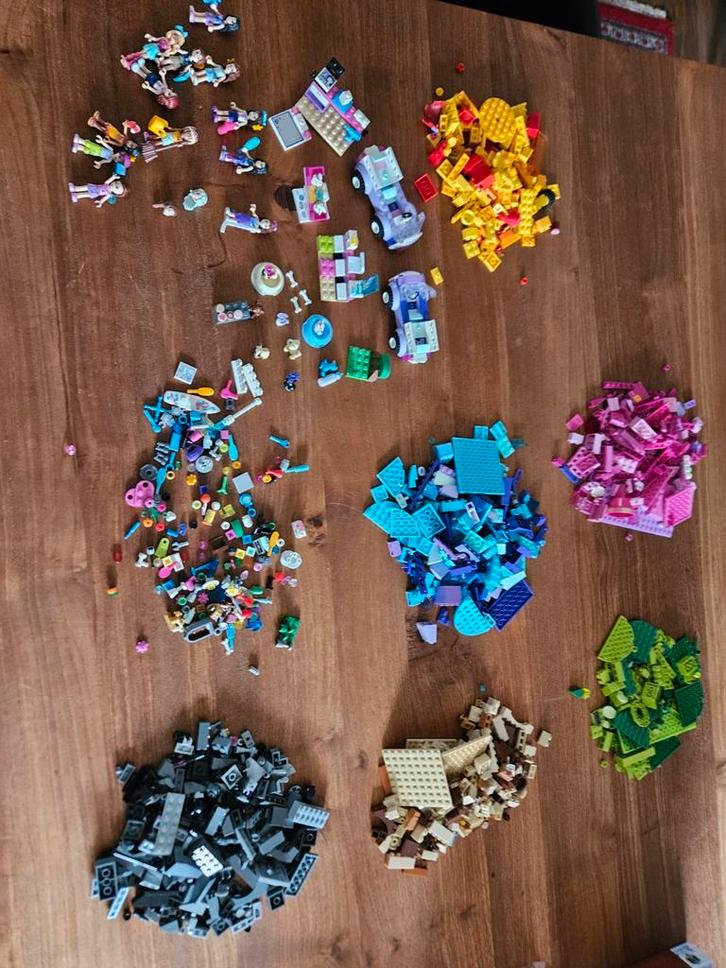 Lego Friends - Veel stenen en figuurtjes!, Kinderen en Baby's, Speelgoed | Duplo en Lego, Gebruikt, Lego, Losse stenen, Ophalen of Verzenden