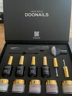 Doonails 6 kleuren + accessoires en cadeaubon 25 euro, Make-up, Ophalen of Verzenden, Handen en Nagels, Zo goed als nieuw