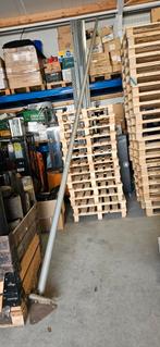 Aluminium Vlaggenmast met degelijke kantelvoet ,meer dan 6 m, Diversen, Vlaggen en Wimpels, Ophalen, Zo goed als nieuw