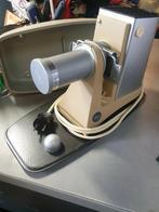 Leitz dia projector met beschermkap, Audio, Tv en Foto, Diaprojectors, Ophalen of Verzenden, Zo goed als nieuw