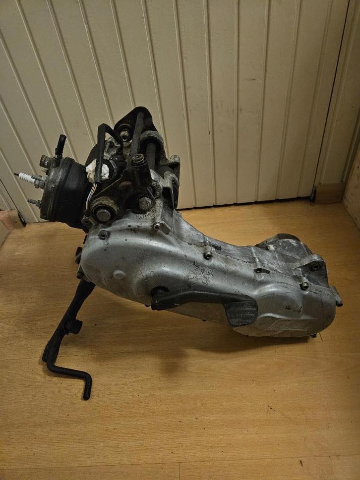 Minarelli horizontaal Blok motorblok Motor SD LC wategekoeld, Fietsen en Brommers, Brommeronderdelen | Algemeen, Gebruikt, Blok