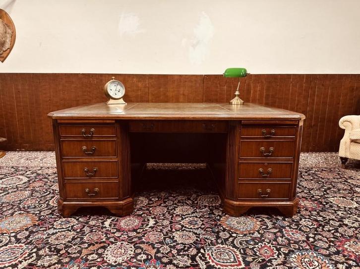 Groot Klassiek Engels Amerikaans Bureau met Achterschot, Antiek en Kunst, Antiek | Kantoor en Zakelijk, Ophalen