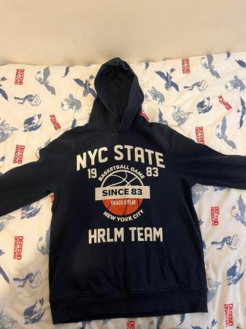 Mooie hoofie beschikbaar voor biedingen