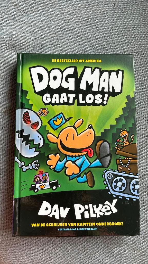 Dav Pilkey - Dog Man gaat los!, Boeken, Kinderboeken | Jeugd | onder 10 jaar, Zo goed als nieuw, Ophalen of Verzenden