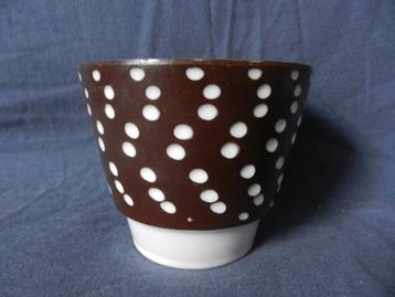 Bruin met witte stippen bloempot ADCO Groningen hxd 8,8x10,6 beschikbaar voor biedingen