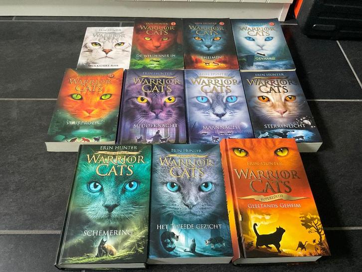 Pakket 11 boeken Warrior Cats Erin Hunter Young Adult, Boeken, Fantasy, Zo goed als nieuw, Ophalen of Verzenden