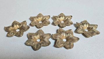 Vintage Messing Bloemrozetten, 6 stuks beschikbaar voor biedingen